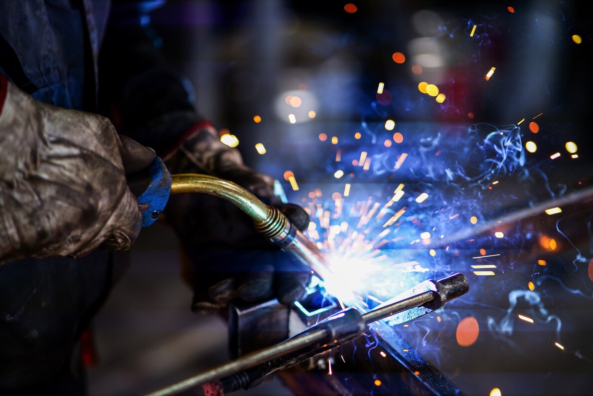 welding with sparks