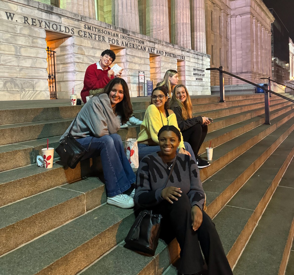 honors college students on reynolds center steps