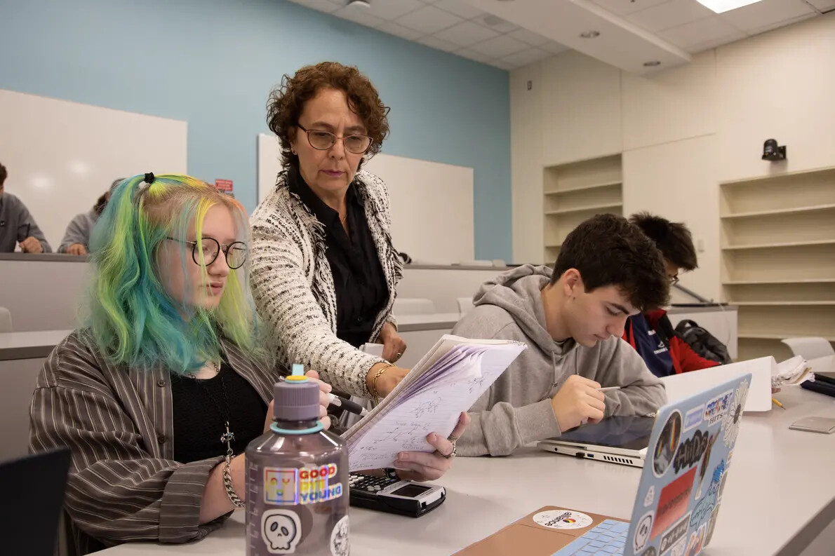 antonella pompo with students in classroom